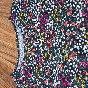 Wonder Nation XL 14-16 black background  and floral print